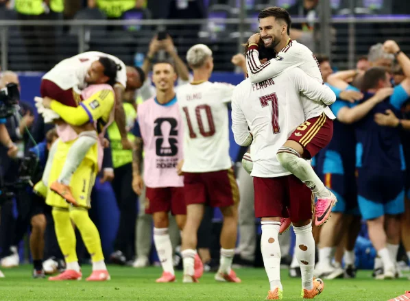 España-derrotó-con-autoridad-a-Francia-y-clasificó-a-la-final-del-Mundial-2026-espera-por-Argentina-o-Inglaterra-Infobae-07-14-2026_07_04_PM