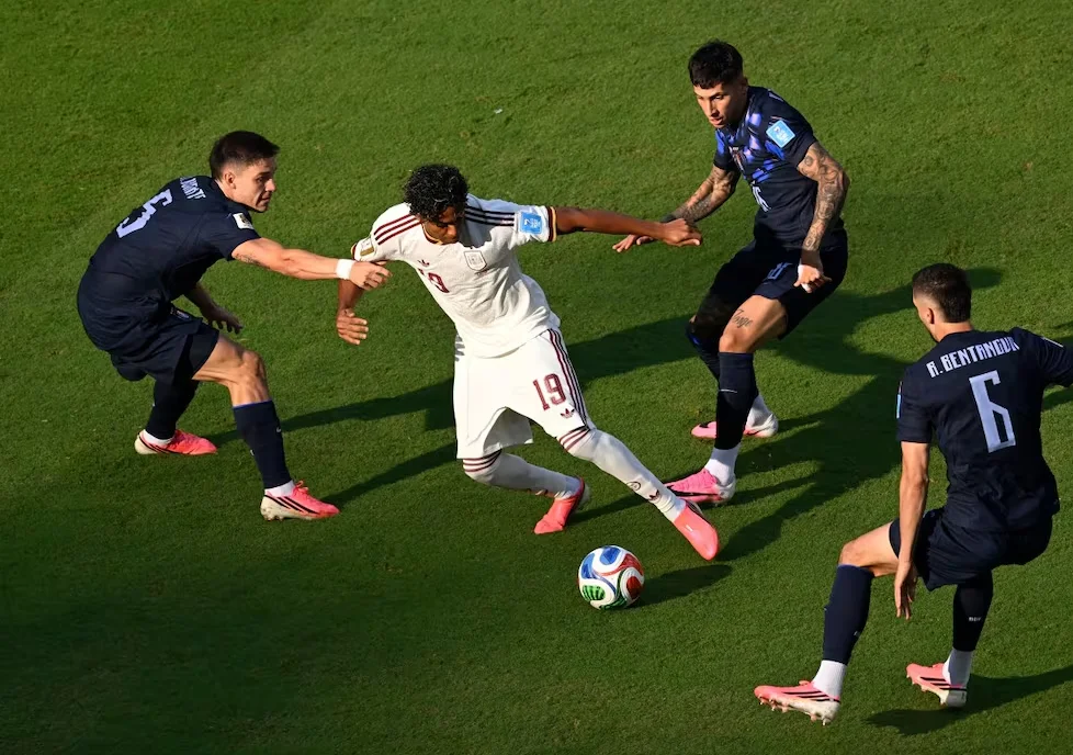 España-derrotó-1-0-a-Uruguay-en-el-Mundial-2026-el-partido-minuto-a-minuto-–-Página-12-06-27-2026_01_02_AM