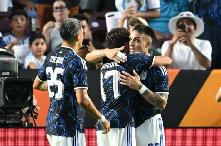 Cómo-va-Argentina-vs-Islandia-en-el-amistoso-previo-al-Mundial-2026-LA-NACION-06-10-2026_12_13_AM