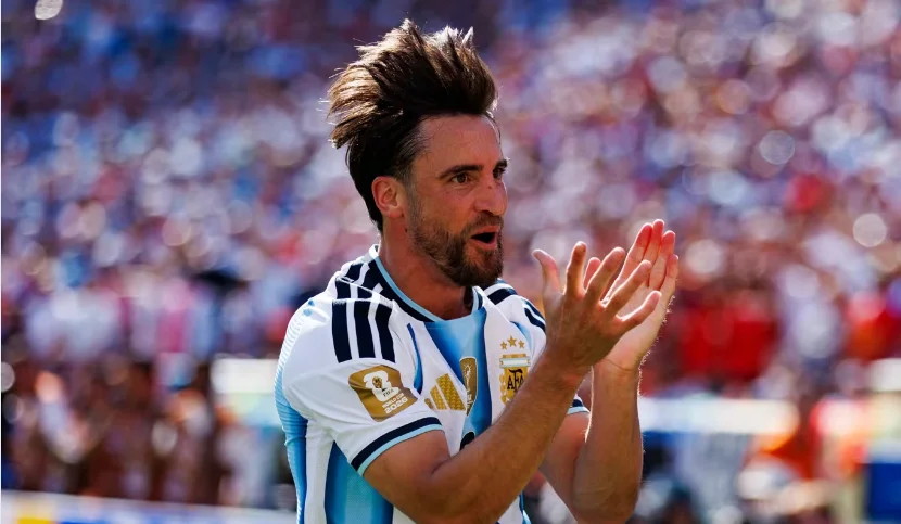 Nicolás-Tagliafico-la-imagen-de-la-entrega-argentina-Copa-Mundial-2026-07-22-2026_10_15_PM