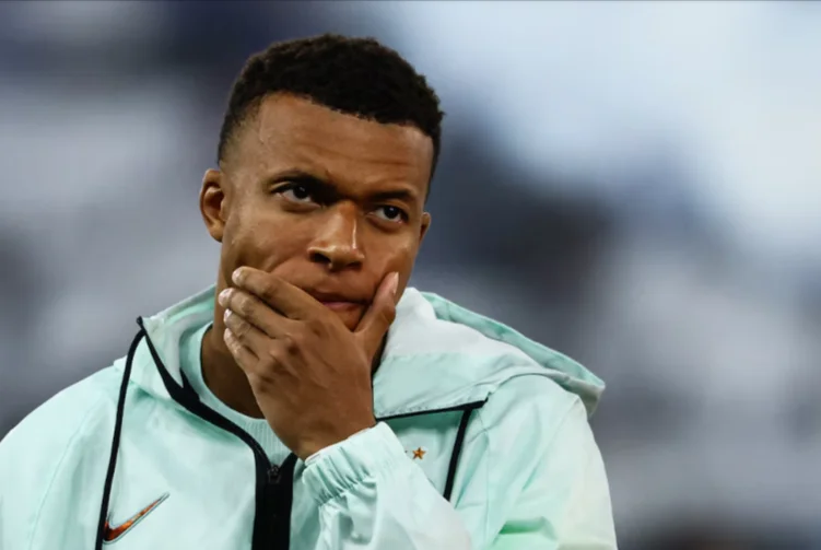 Crece-la-tensión-con-Kylian-Mbappé-en-Francia-a-7-días-del-debut-en-el-Mundial-el-reclamo-de-Dembélé-y-la-lluvia-de-críticas-Infobae-06-09-2026_11_44_PM